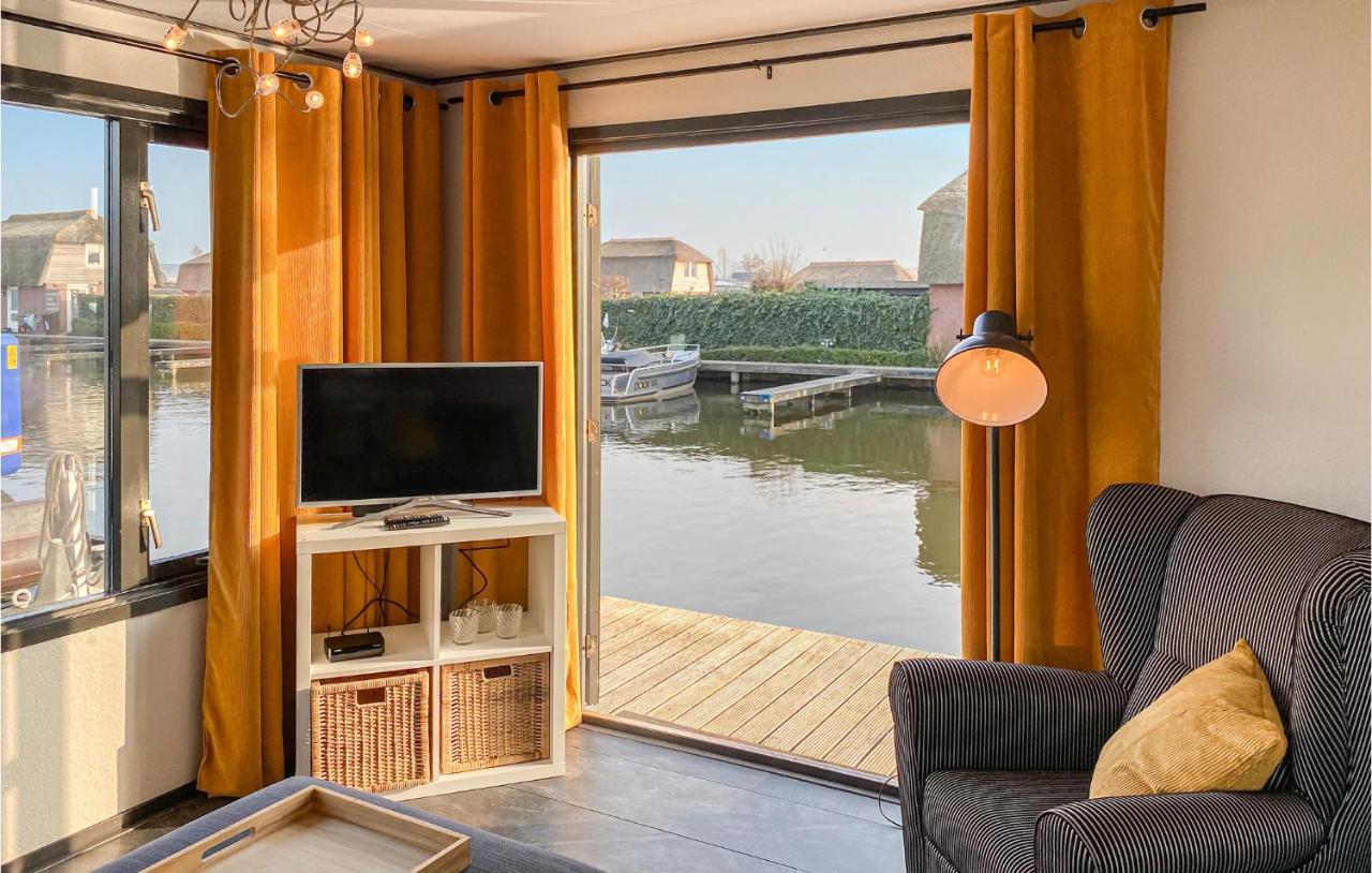 Nice home in Breukelen with 2 Bedrooms&WiFi Buitenkant foto